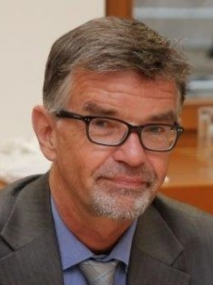 Dr. Ulf Jaeckel