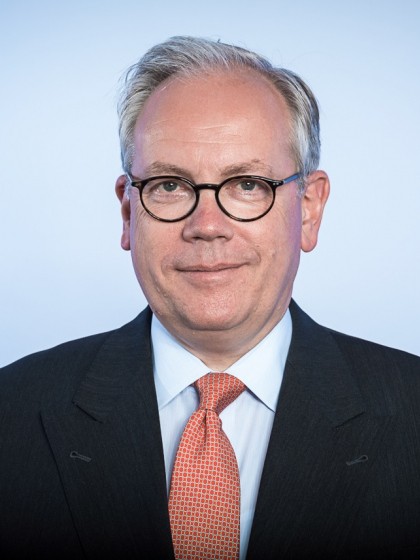 Portrait Dr. Hans Christoph Atzpodien
