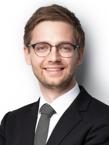 Dr. Benjamin Häusinger