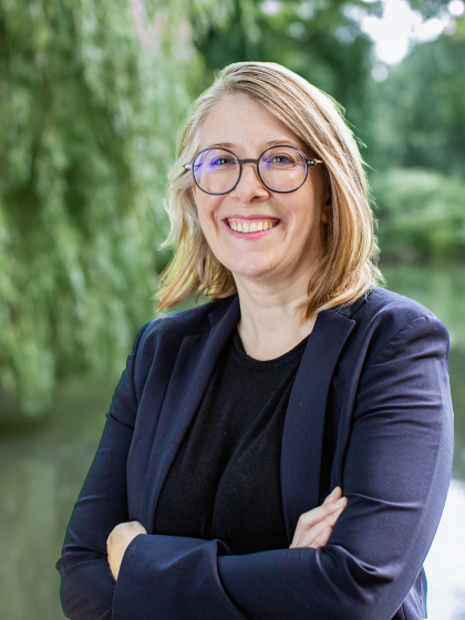 Dr. Franziska Singer